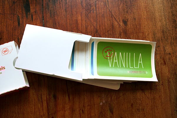 box of Moo labels Moo标签的盒子