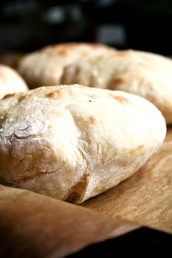 just-baked piadines 刚刚烤piadines