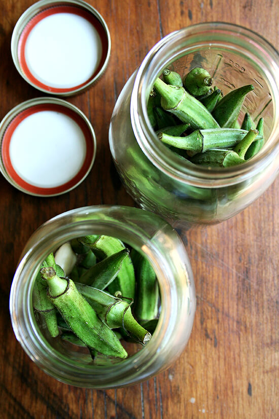 okra in ball jars 秋葵球罐