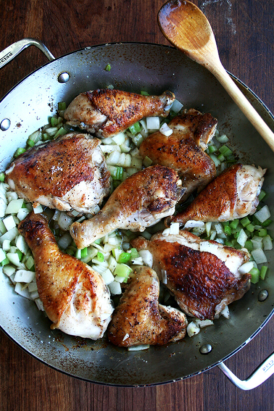 加入芹菜和洋葱