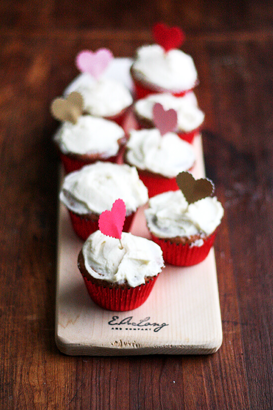 With Valentine's Day quickly approaching, I thought I'd check in in case you are menu planning or perhaps needing a card? Here are a few thoughts and suggestions. // www.simonrockett.com 情人节即将到来,我想检查,以防你菜单计划或者需要卡吗?这里有一些想法和建议。/ / www.simonrockett.com