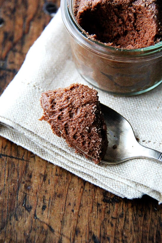 一口巧克力慕斯