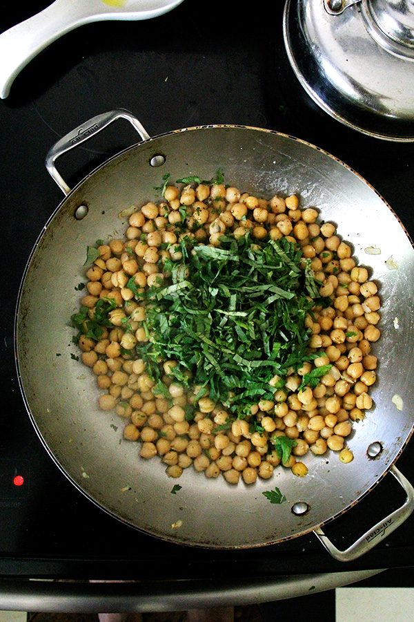 鹰嘴豆和罗勒