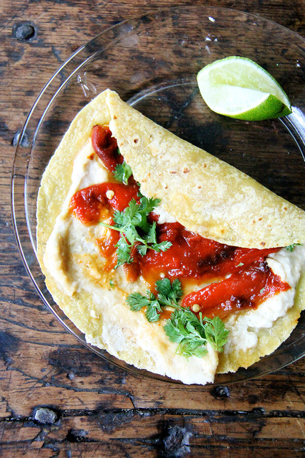 鹰嘴豆泥烤红辣椒包装