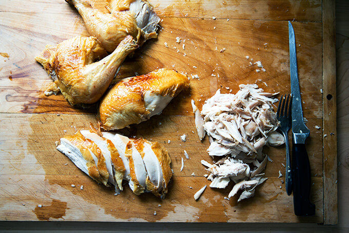 整只烤鸡,切好的