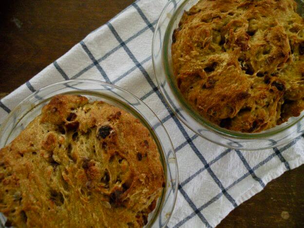 在达纳收获表的南瓜面包