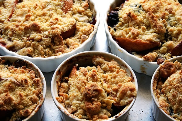 Nectarine and Blackberry crostatas 油桃和黑莓crostatas