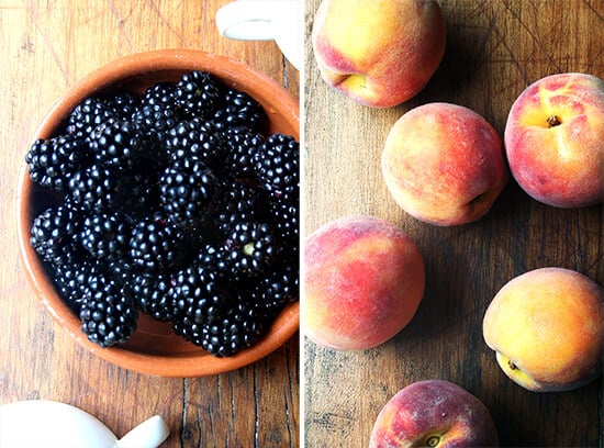 Blackberries and Peaches from my CSA 从我的CSA黑莓和桃子