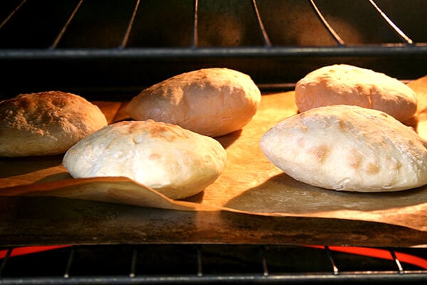 piadines in the oven piadines烤箱里