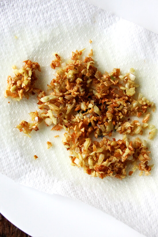 脆皮生姜和大蒜