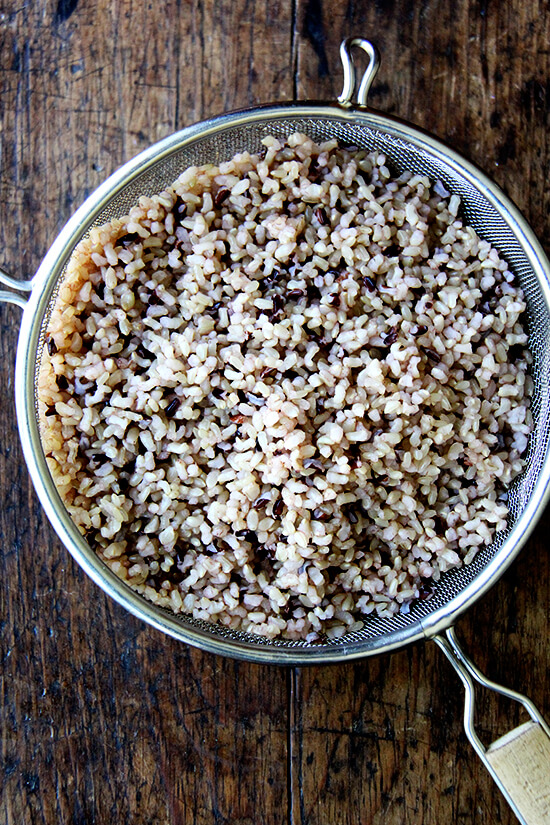 煮好的米饭混合