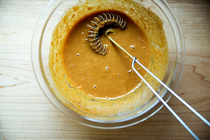 泰国花生穿着全搞混了。