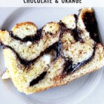 一盘橙色巧克力巴布卡。