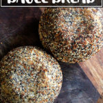 所有东西都放在木板上。