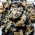 头顶上烤卷心菜的镜头。