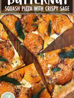 冬南瓜脆鼠尾草披萨切成四份。