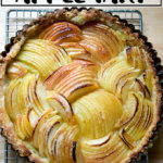 法国苹果挞的俯拍。