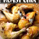 一块刻着完美烤鸡的木板。