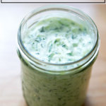 一罐酸奶酸奶。