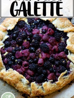 一个混合浆果galette。
