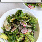 两碗一个夏天晚餐沙拉。