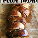 肉桂撕开面包板上。