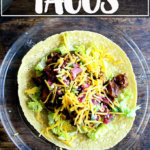 一盘简单的牛肉炸玉米饼。