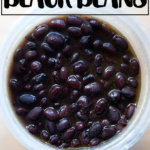 一个开销一夸脱的慢炖煲黑豆。